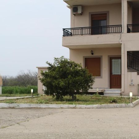 Vakis Apartments 5 Romanon Exterior foto